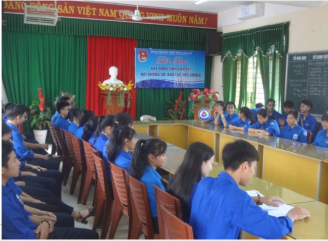 Đoàn trường THPT Trần Cao Vân tổ chức diễn đàn “Xây dựng tình bạn đẹp, nói không với bạo lực học đường