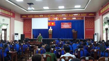Trường Xuân: tổ chức tuyên truyền sức khỏe vị thành niên; Luật trẻ em; phòng, chống tội phạm, ma túy và tuyên truyền về biển, đảo Việt Nam