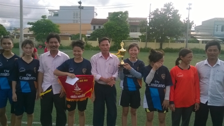 Phường Hòa Thuận: Bế mạc giải bóng đá Nam và giải bóng đá Nữ