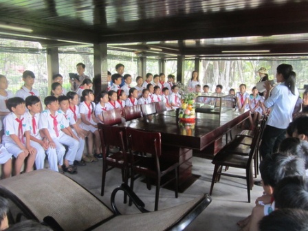 Trường Tiểu học nguyễn Văn Trỗi: Tổ chức hoạt động giáo dục truyền thống