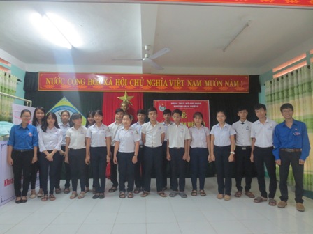 Đoàn phường Hòa Hương: Tổ chức kết nạp Đoàn viên mới - Lớp đoàn viên 85 năm Đoàn TNCS Hồ Chí Minh