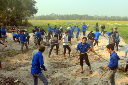 Tuổi trẻ Tam Kỳ: Sôi nổi các hoạt động tình nguyện tham gia xây dựng nông thôn mới
